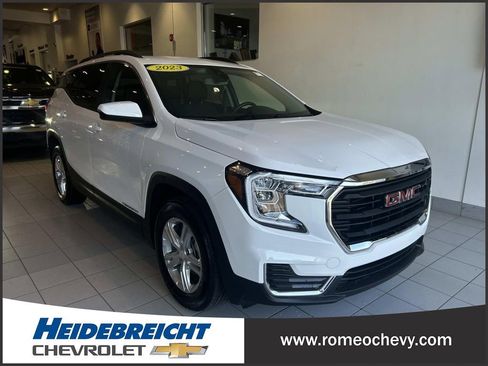 Used 2023 GMC Terrain SLE w/ Driver Convenience Package FWD image 1