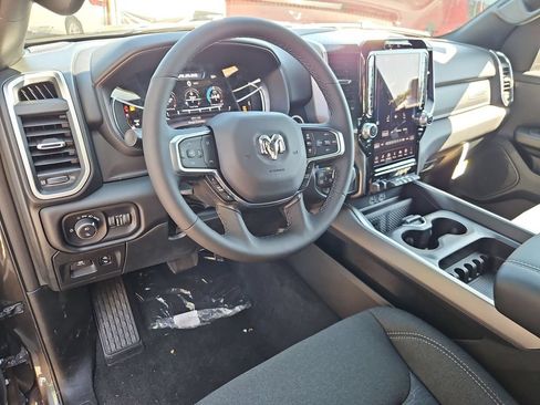 New 2026 RAM 1500 Big Horn AWD/4WD image 13