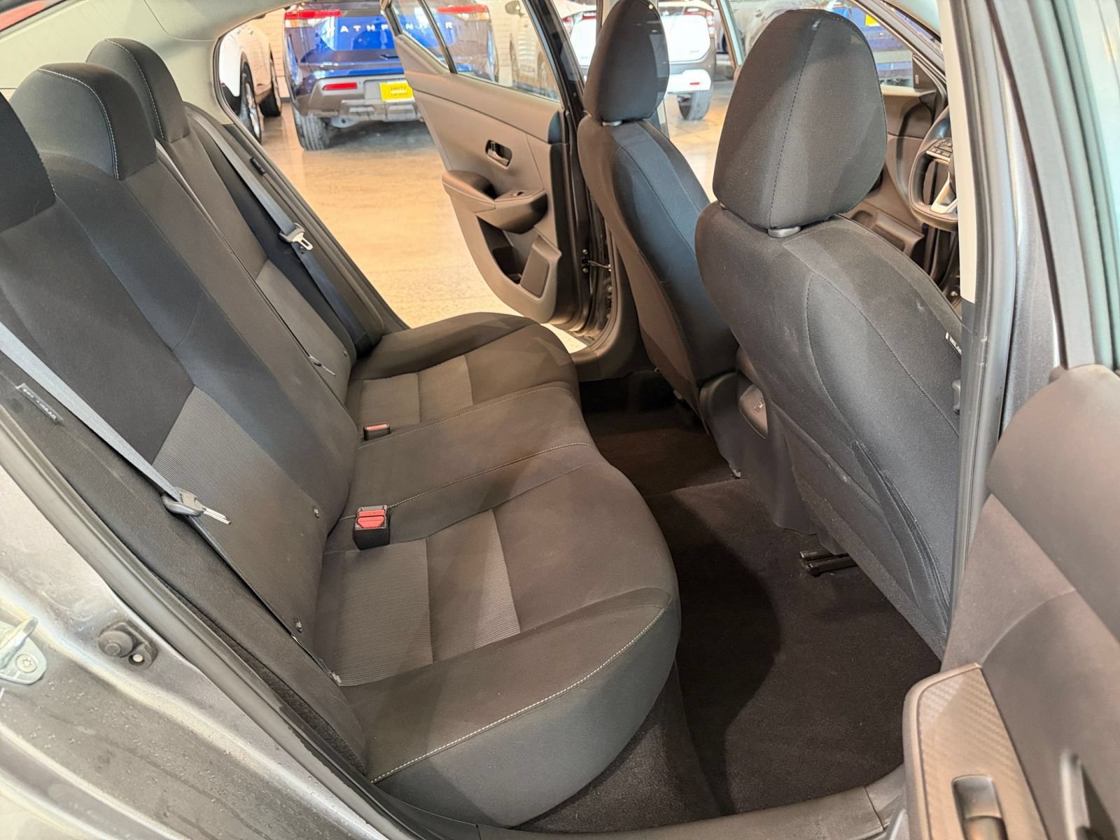 Used 2025 Nissan Sentra SV FWD image 35