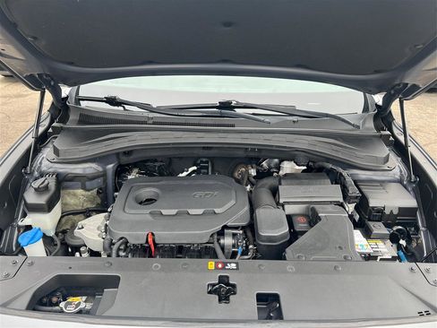 Used 2019 Hyundai Santa Fe SE image 15