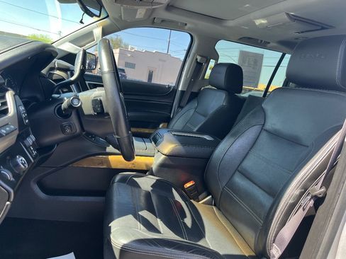 Used 2017 GMC Yukon XL Denali w/ Open Road Package RWD image 26