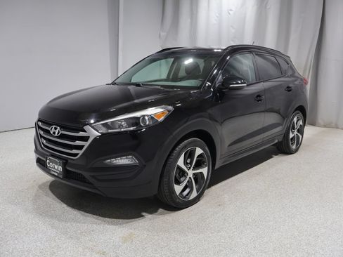 Used 2017 Hyundai Tucson Sport w/ Cargo Package AWD/4WD image 5