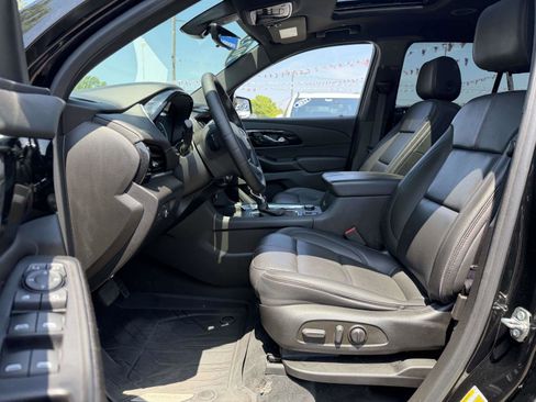 Certified 2023 Chevrolet Traverse RS w/ LPO, Floor Liner Package AWD/4WD image 11