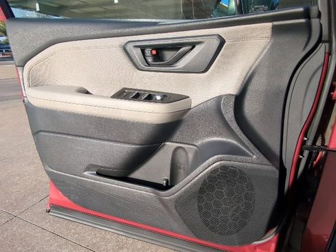 Used 2025 Subaru Forester Premium image 13