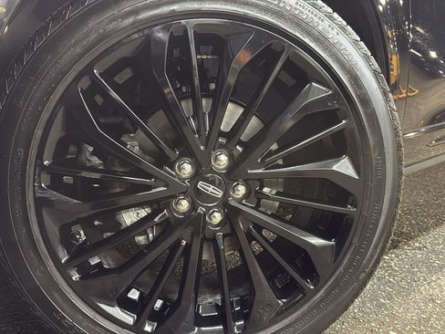 Used 2023 Lincoln Corsair Reserve w/ Equipment Group 201A image 9