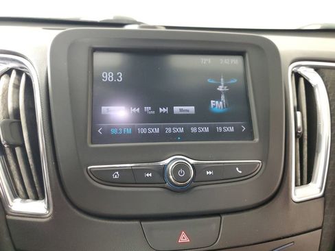 Used 2017 Chevrolet Malibu LT image 20