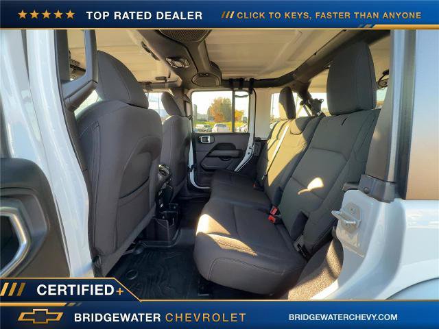 Used 2021 Jeep Wrangler Unlimited Sahara AWD/4WD image 12