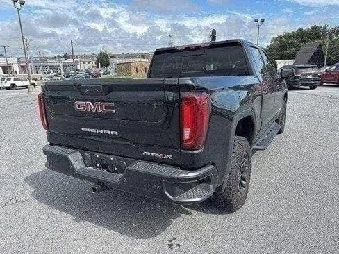 Used 2022 GMC Sierra 1500 AT4X image 5