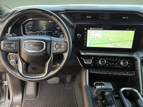 Used 2024 GMC Sierra 1500 Denali Ultimate AWD/4WD image 9