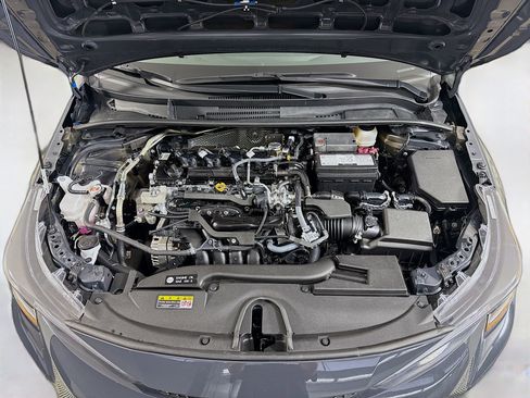 Used 2025 Toyota Corolla LE image 38