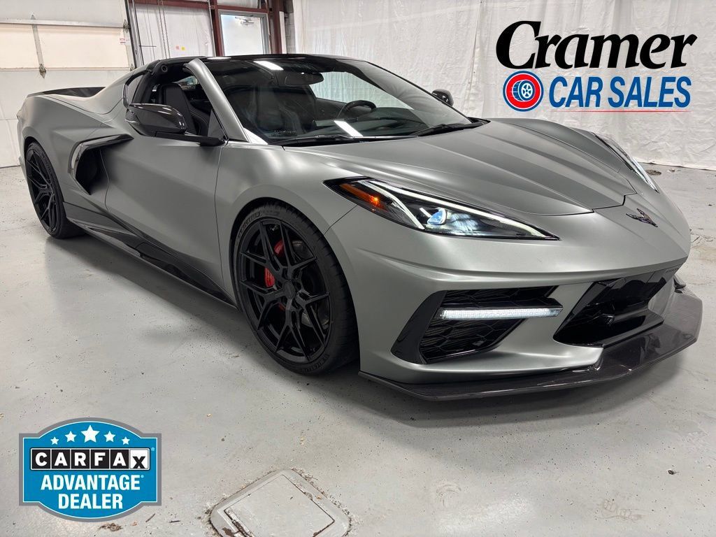 Used 2022 Chevrolet Corvette Stingray Coupe w/ Z51 Performance Package RWD image 1