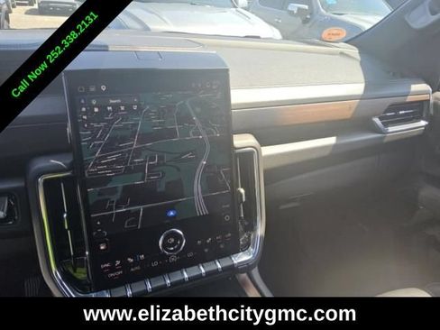 Used 2025 GMC Yukon Denali AWD/4WD image 5