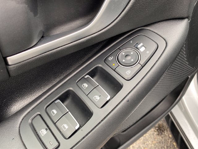 Used 2025 Hyundai Sonata SEL FWD image 17