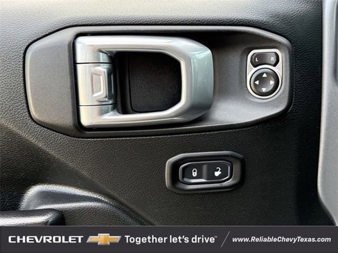 Used 2021 Jeep Wrangler Unlimited Sport image 27