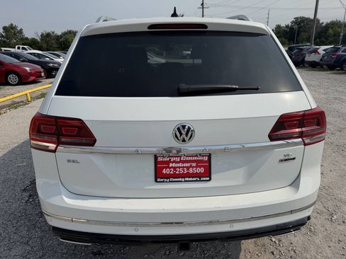 Used 2018 Volkswagen Atlas SEL AWD/4WD image 4