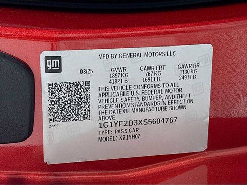 Used 2025 Chevrolet Corvette Z06 w/ Chrome Exterior Badge Package image 29