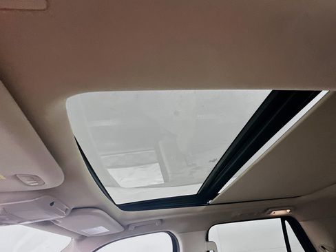 Used 2024 Ford Expedition Max Limited image 27