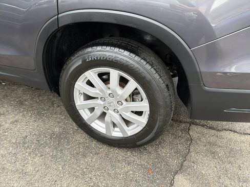 Used 2019 Honda Pilot LX image 13