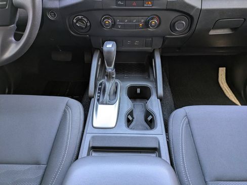 Certified 2023 Nissan Frontier SV w/ Tow Package AWD/4WD image 20