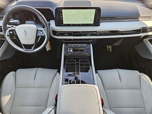 New 2026 Lincoln Aviator Black Label w/ Dynamic Handling Package image 24