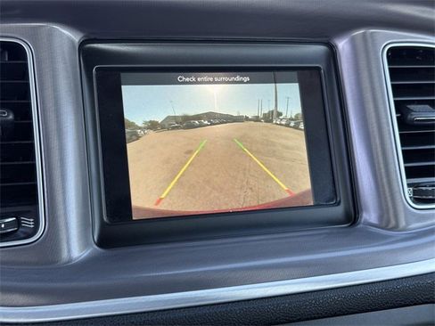 Used 2020 Dodge Charger SXT image 16