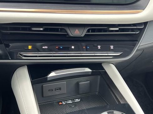 New 2026 Buick Envision Avenir AWD/4WD image 23