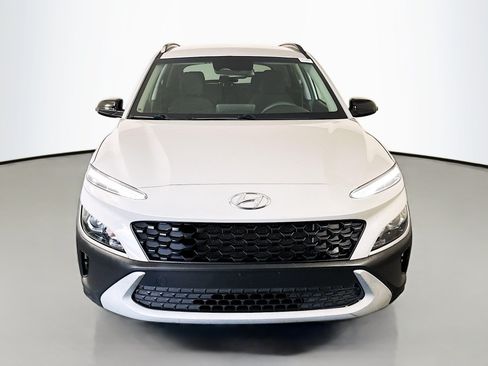 Used 2023 Hyundai Kona SEL AWD/4WD image 2
