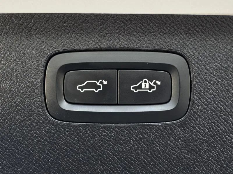 Used 2018 Volvo XC90 T6 Inscription w/ Convenience Package AWD/4WD image 50