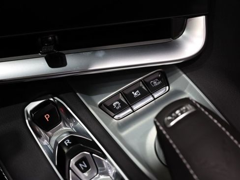 Used 2025 Chevrolet Corvette Z06 image 37