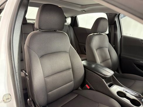 Used 2019 Chevrolet Malibu LT FWD image 22