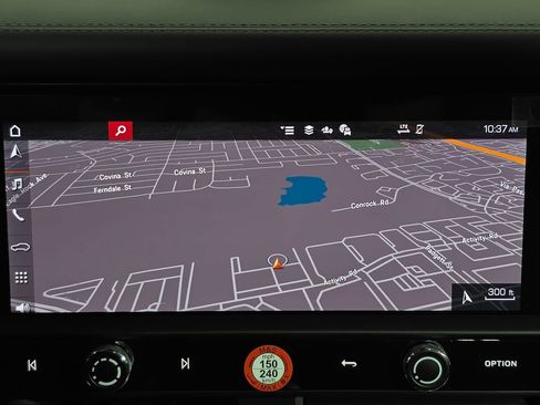 Certified 2026 Porsche Macan AWD/4WD image 18