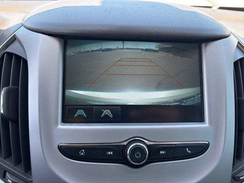 Used 2018 Chevrolet Cruze LS image 22