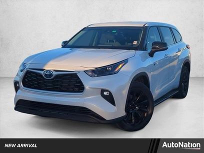 Certified 2023 Toyota Highlander LE