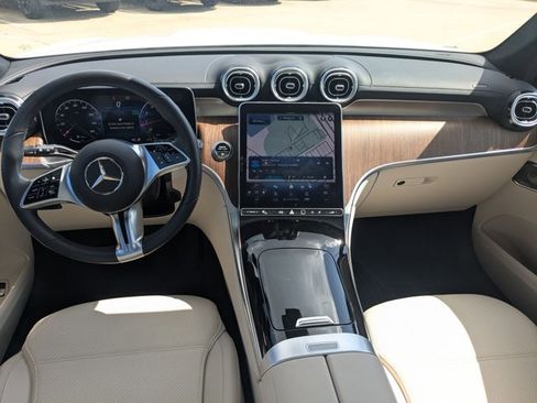 Used 2023 Mercedes-Benz GLC 300 4MATIC w/ Exclusive Trim Package image 18