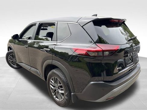Used 2023 Nissan Rogue S AWD/4WD image 10