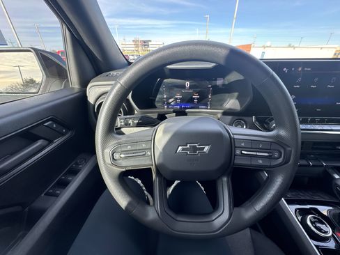 Used 2023 Chevrolet Colorado Trail Boss w/ Technology Package image 14