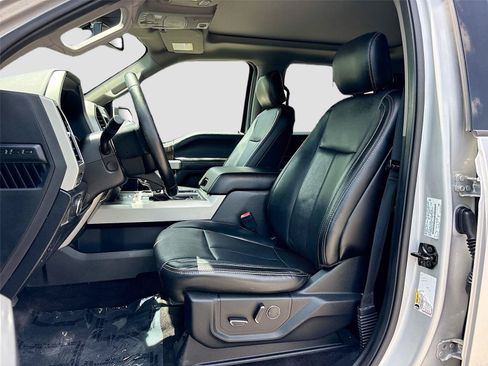 Used 2018 Ford F150 Lariat w/ Equipment Group 502A Luxury AWD/4WD image 22