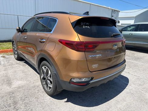 Used 2020 Kia Sportage EX w/ EX Technology Package FWD image 9