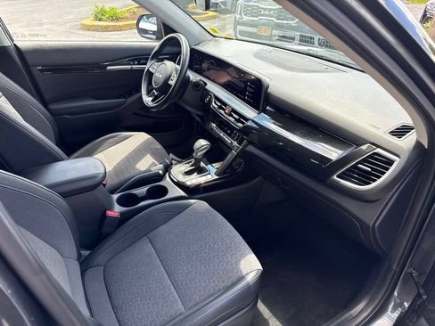 Certified 2024 Kia Seltos S AWD/4WD image 12