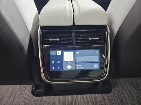 Used 2023 Rivian R1T Adventure image 28