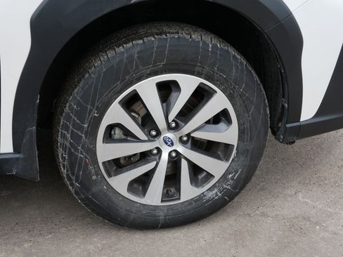 Used 2025 Subaru Outback Premium image 15