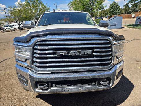 Used 2022 RAM 2500 Limited AWD/4WD image 2