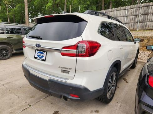 Used 2020 Subaru Ascent Limited w/ Technology Package AWD/4WD image 4