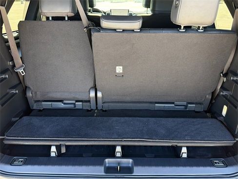 Used 2025 Toyota Sequoia Platinum image 11