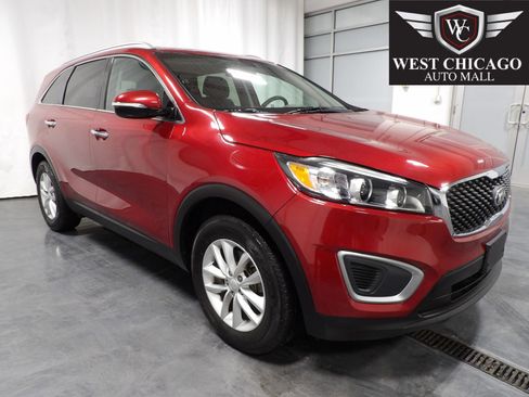 Used 2017 Kia Sorento FWD image 1