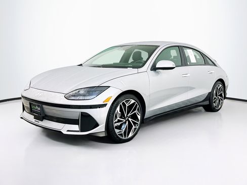 Used 2024 Hyundai Ioniq 6 SEL AWD/4WD image 3