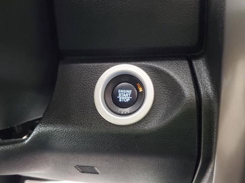 Used 2018 RAM 1500 Sport image 25