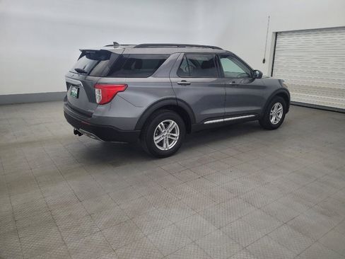 Used 2022 Ford Explorer XLT w/ Equipment Group 202A AWD/4WD image 10