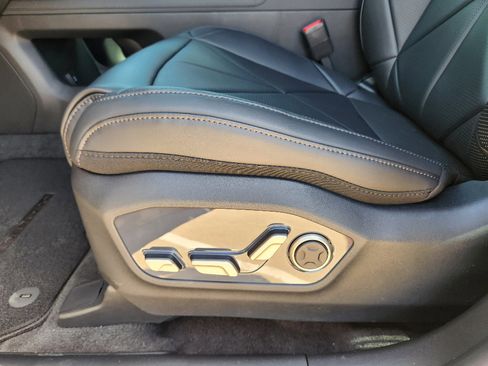 New 2027 Kia Telluride SX w/ Towing Package image 17