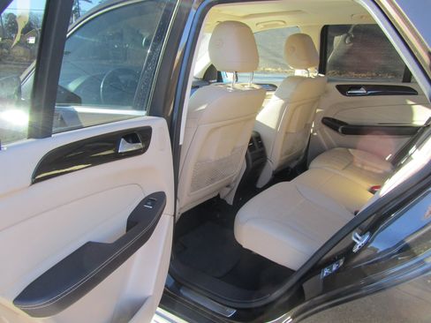 Used 2017 Mercedes-Benz GLE 350 image 20